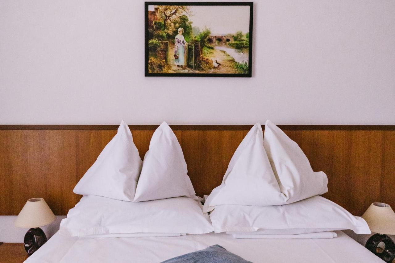 Hotel Condor Mamaia Luaran gambar