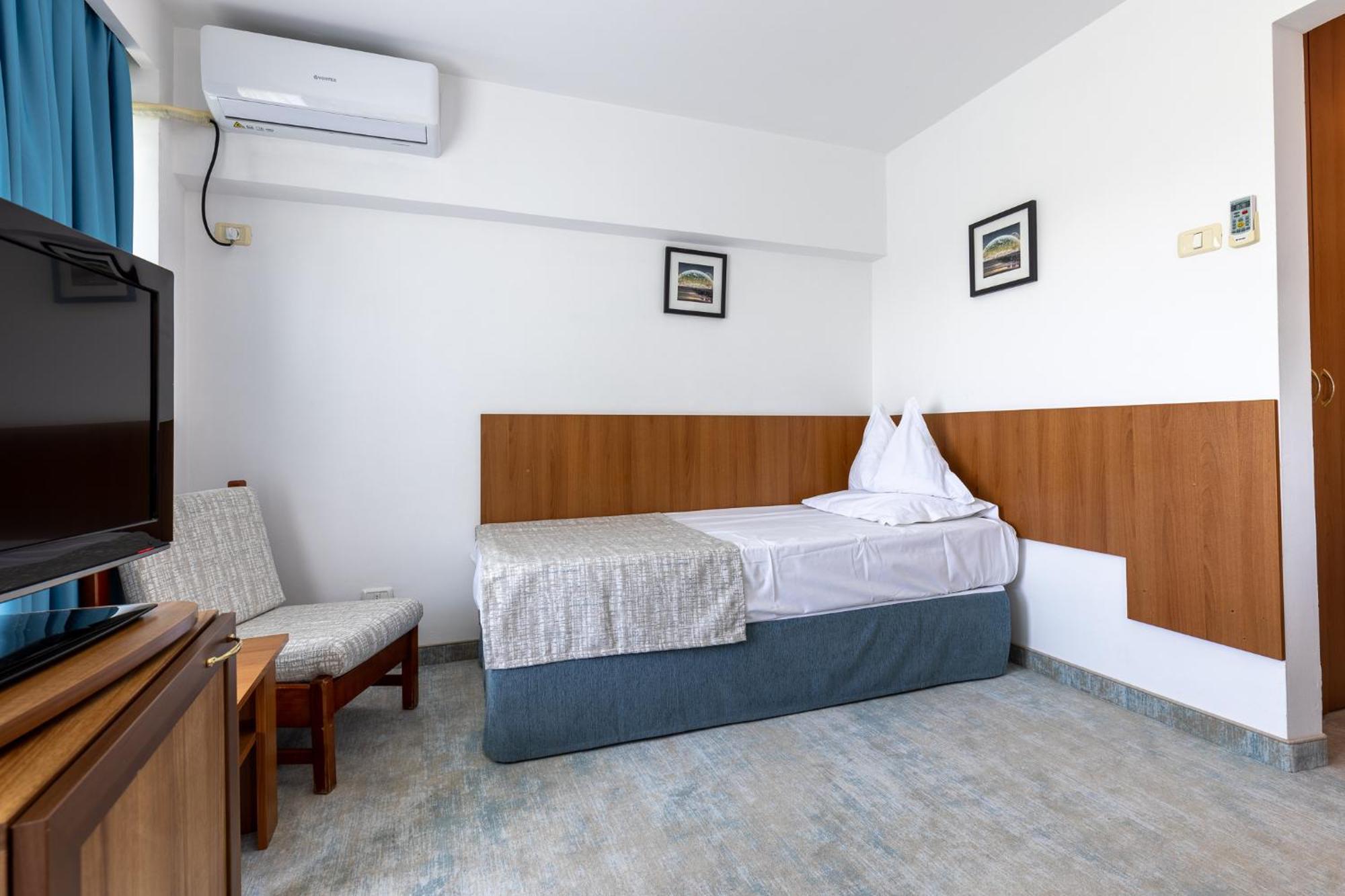 Hotel Condor Mamaia Luaran gambar
