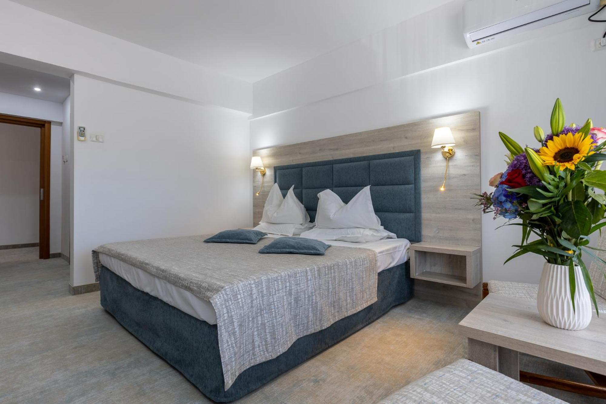 Hotel Condor Mamaia Luaran gambar